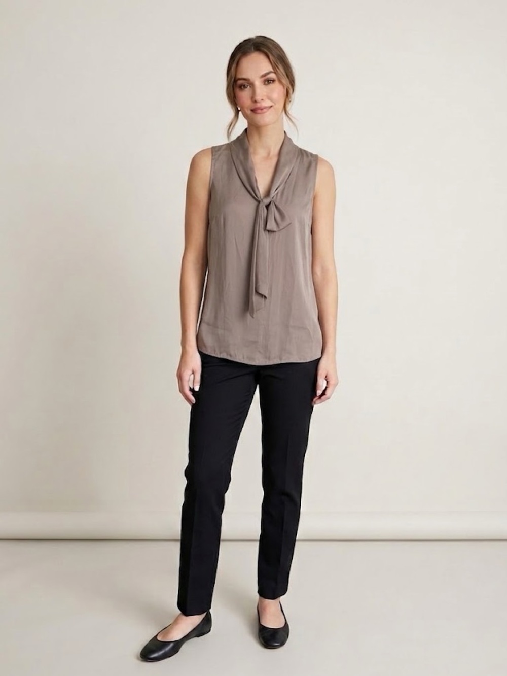 Ann Taylor Sleeveless Bow Tie Neck Blouse M Taupe Silk Feel Workwear Shell